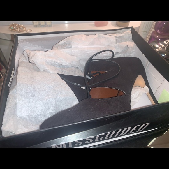 Misguided - Lace Up Court Mule - Picture 3 of 5